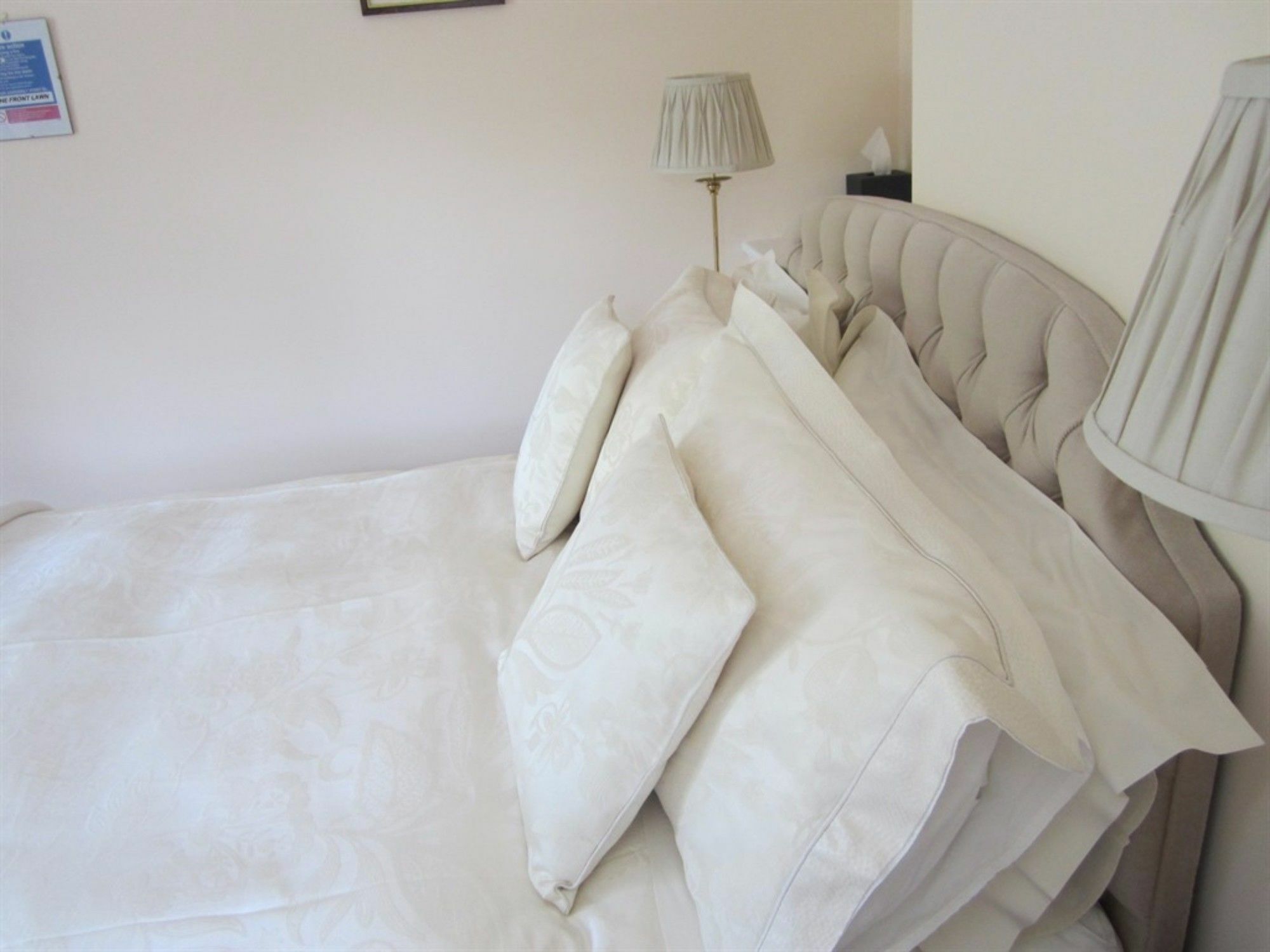 Coombe House 3*
